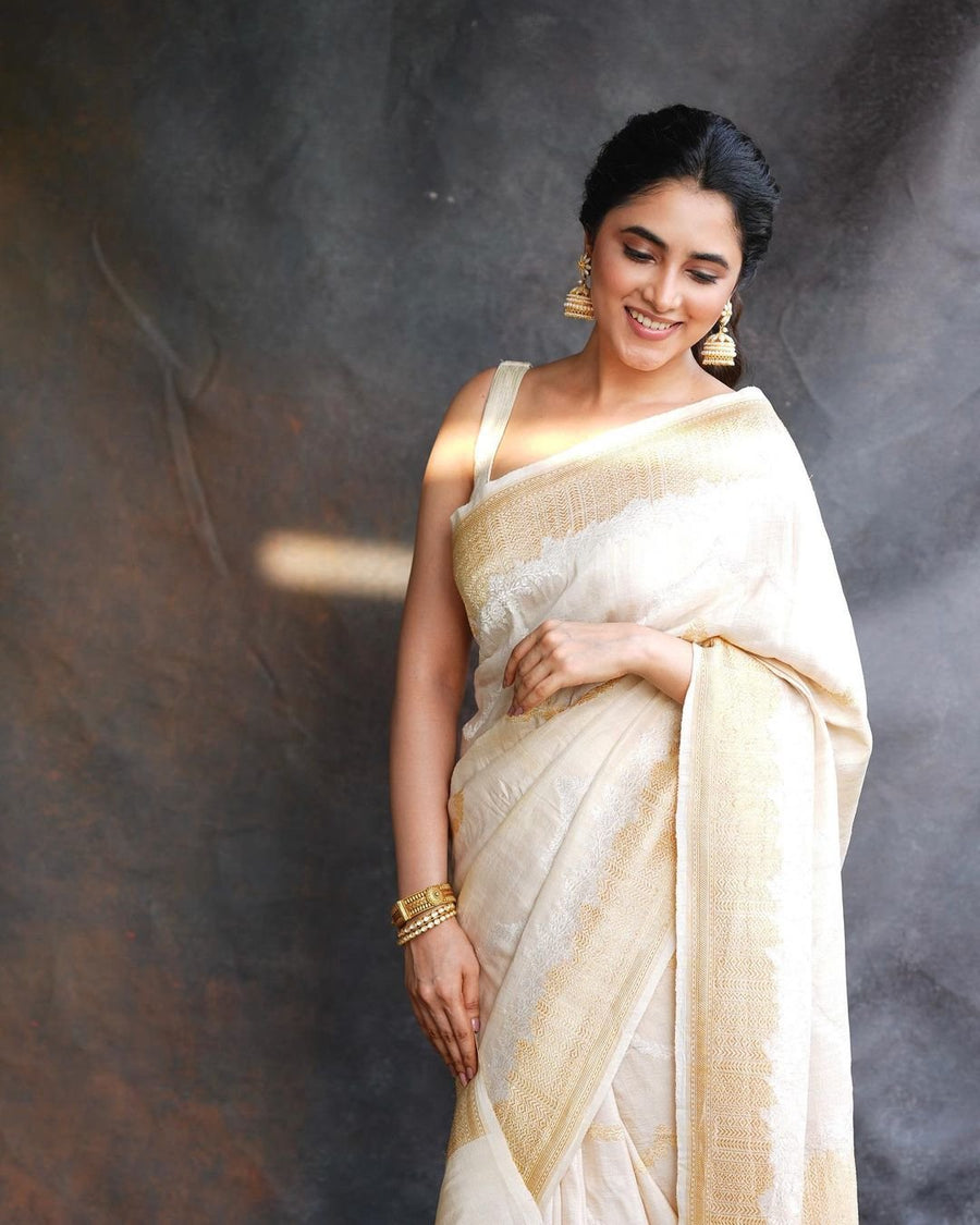 Priyanka mohanan White Banarasi Bliss: Pure Silk Elegance